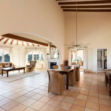 Villa Da Vinci By Interhome